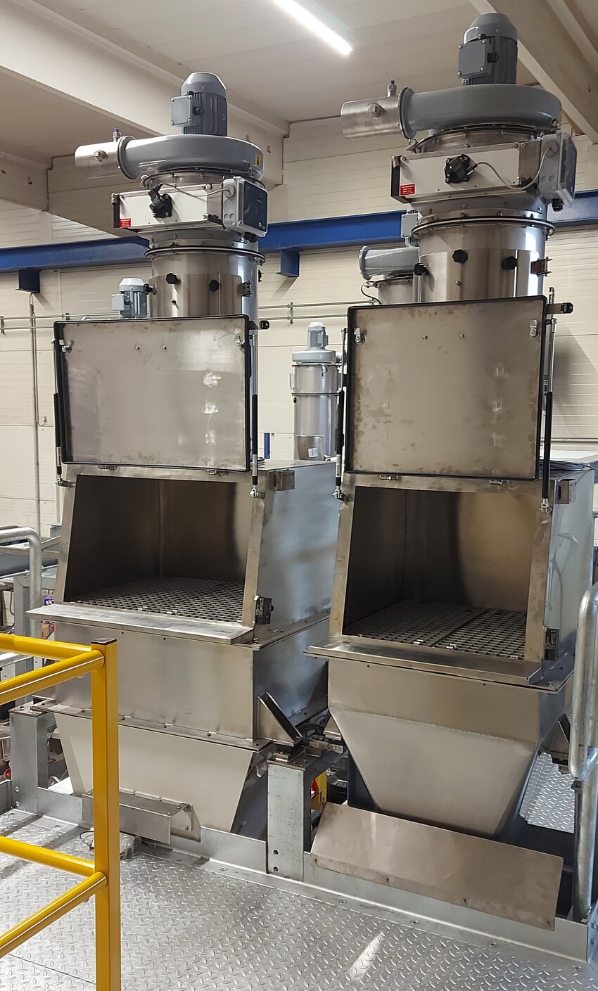 IFA Technology sack emptying station