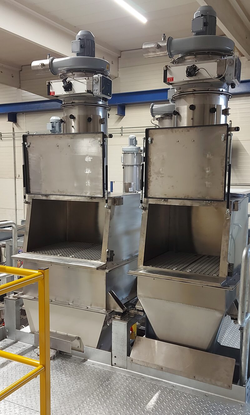 IFA Technology sack emptying station