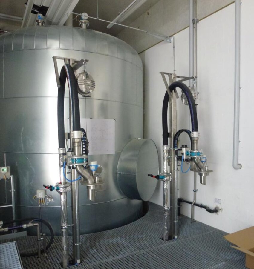IFA Technology automatic drum handling for emptying and filling