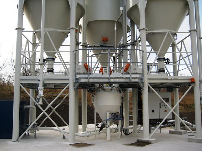 IFA Technology Gemengeanlage mit Silos